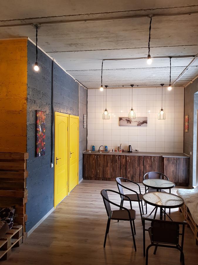 Travel Station Hostel Ивано-Франкивск Екстериор снимка