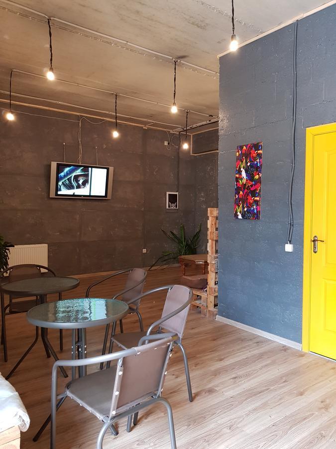 Travel Station Hostel Ивано-Франкивск Екстериор снимка